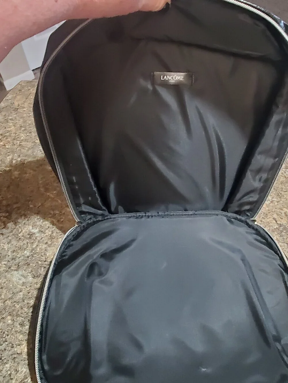 LANCOME PARIS BLACK BEAUTY BAG . NWOT. ROUND
